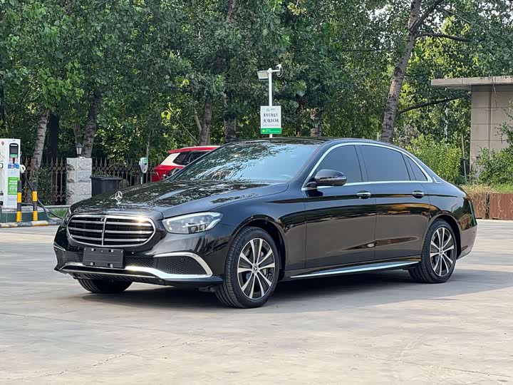 Фото 1 - Mercedes-Benz E-Class Hybrid