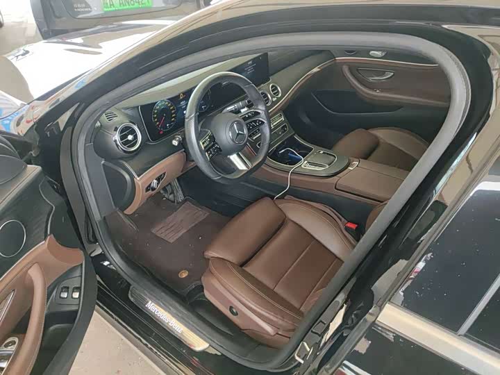 Фото 4 - Mercedes-Benz E-Class Hybrid