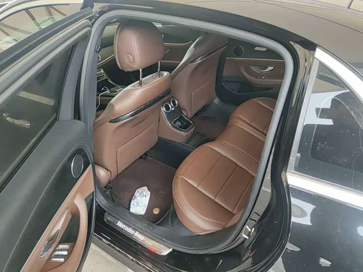 Фото 5 - Mercedes-Benz E-Class Hybrid