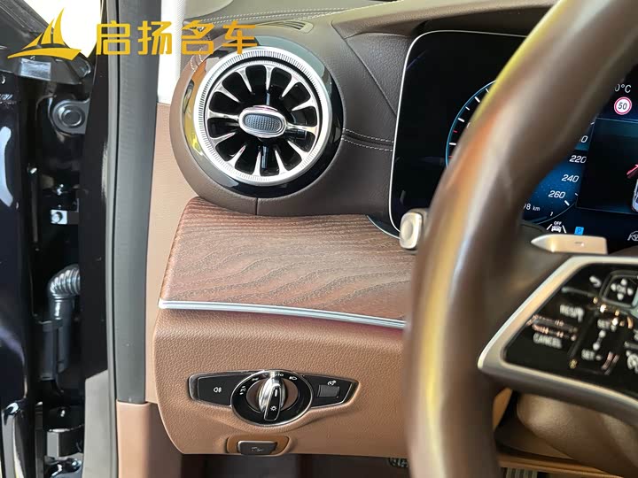 Фото 7 - Mercedes-Benz E-Class