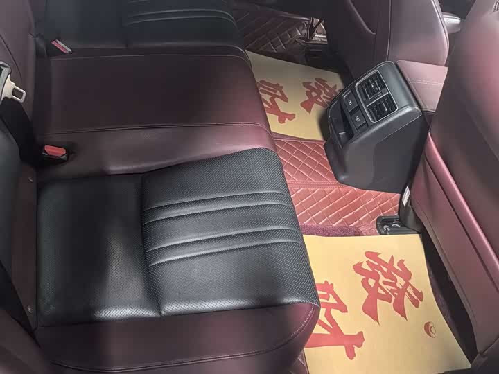 Photo 5 - Honda Inspire