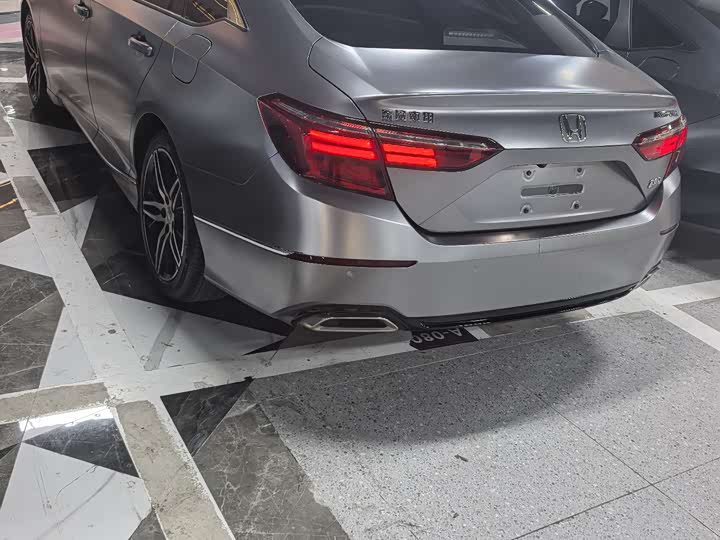 Photo 8 - Honda Inspire