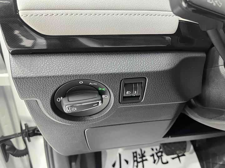 Photo 8 - Volkswagen Tharu