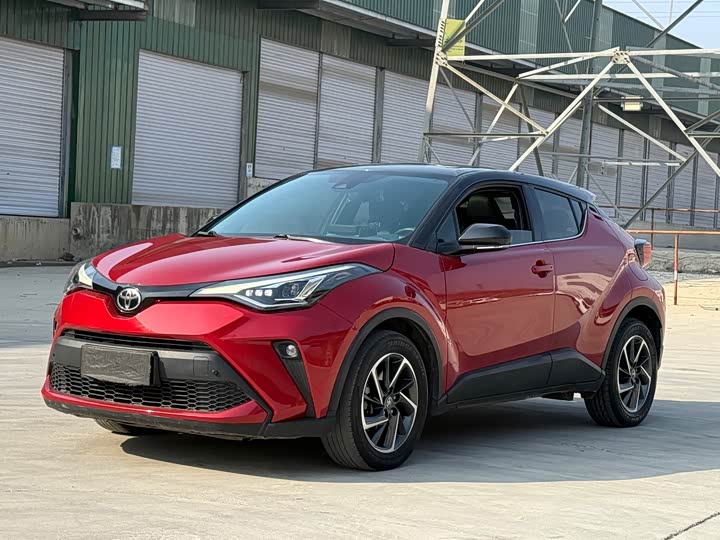 Фото 1 - Toyota C-HR