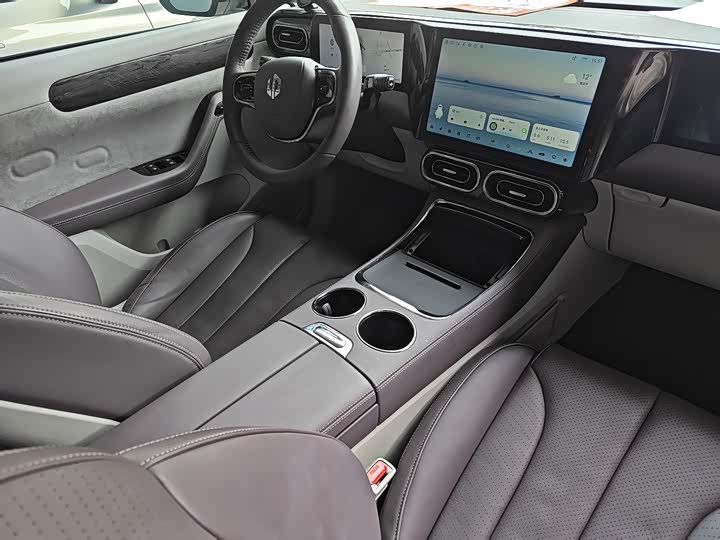 Фото 8 - Leapmotor C11