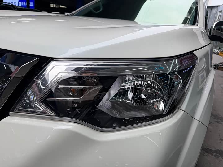 Фото 4 - Nissan Terra