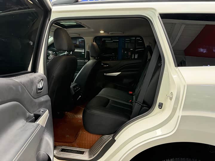 Фото 8 - Nissan Terra