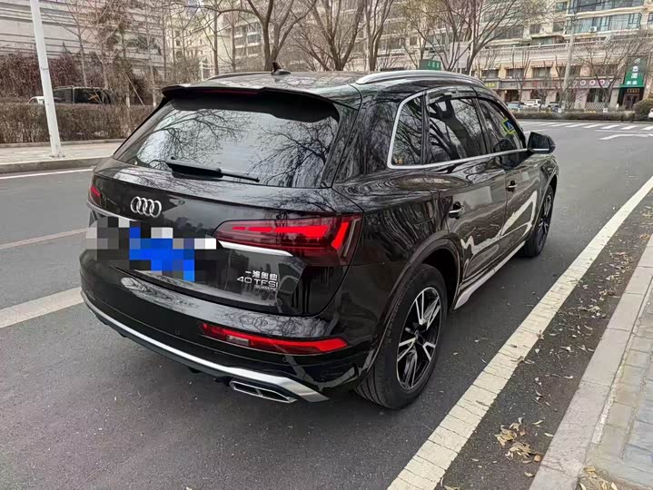 Фото 2 - Audi Q5L