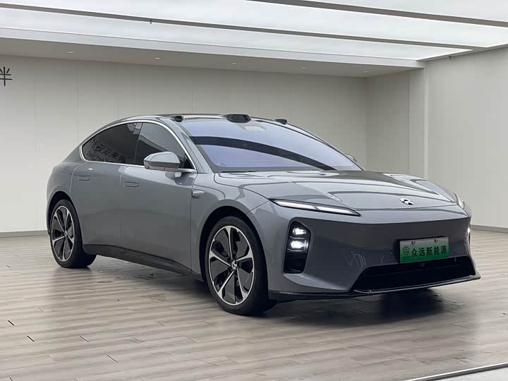 Photo 4 - Nio ET5
