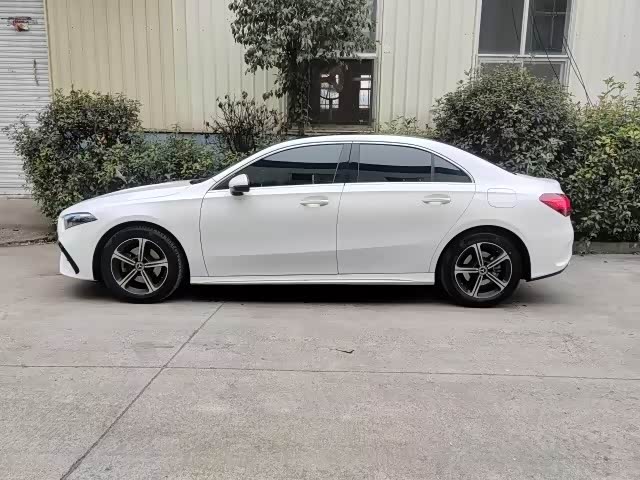 Фото 3 - Mercedes-Benz A-Class