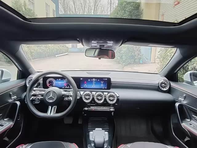 Фото 7 - Mercedes-Benz A-Class