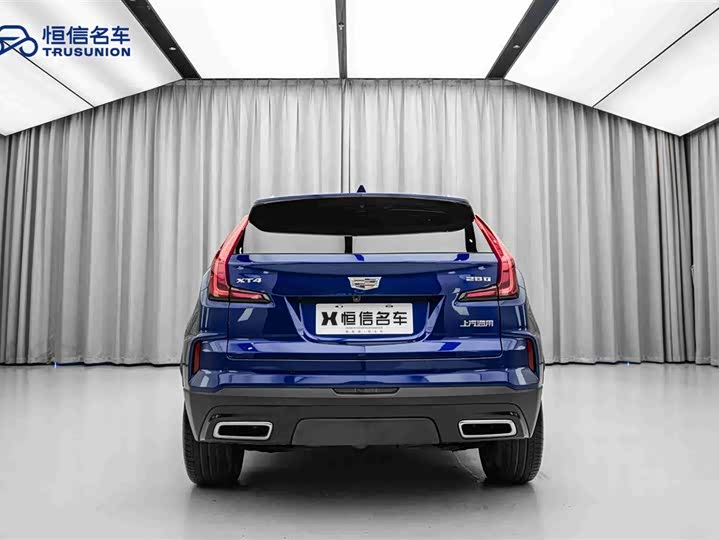 Фото 6 - Cadillac XT4