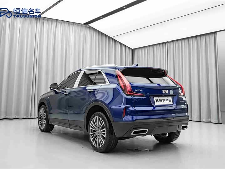 Фото 7 - Cadillac XT4