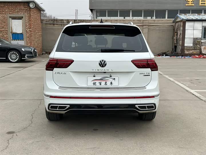 Фото 5 - Volkswagen Tiguan L Pro