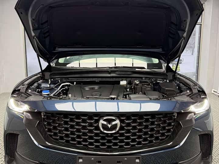 Photo 7 - Mazda CX-50