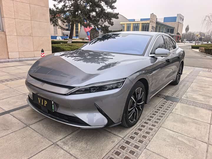 Фото 3 - BYD Han