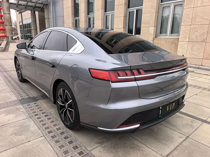 Фото 4 - BYD Han