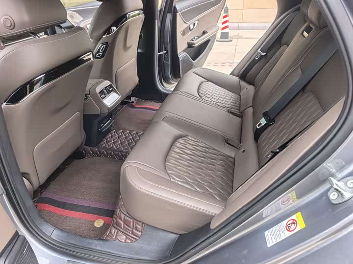 Фото 7 - BYD Han