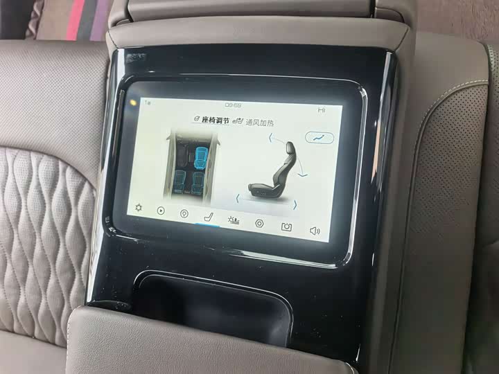 Фото 9 - BYD Han