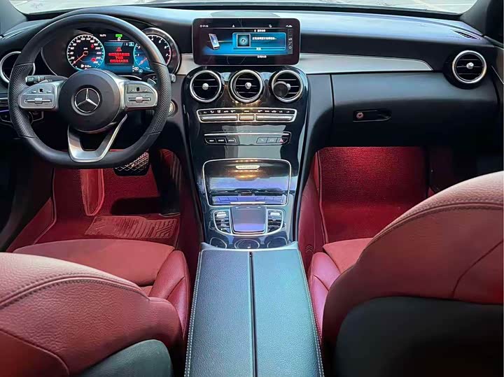 Фото 4 - Mercedes-Benz C-Class