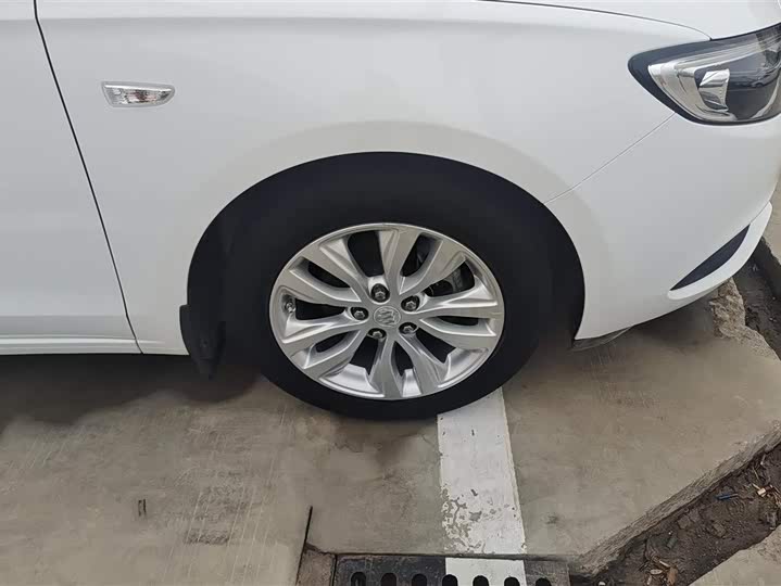 Photo 6 - Buick Excelle GT