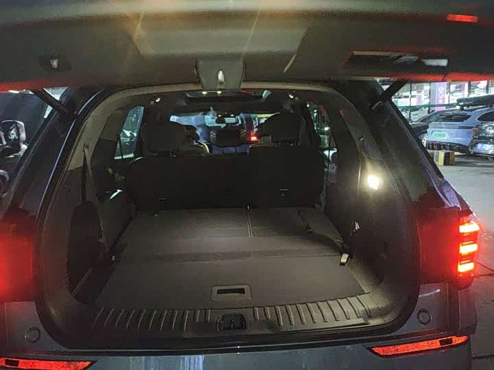 Фото 4 - Ford Edge