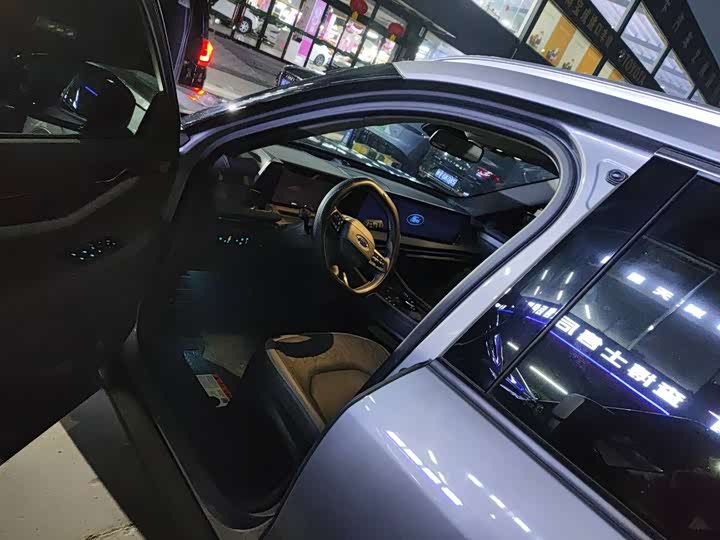 Фото 6 - Ford Edge