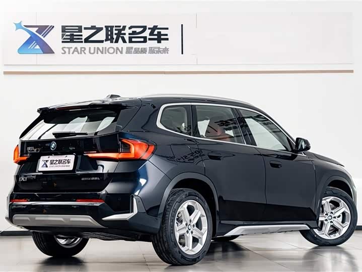 Фото 7 - BMW iX1