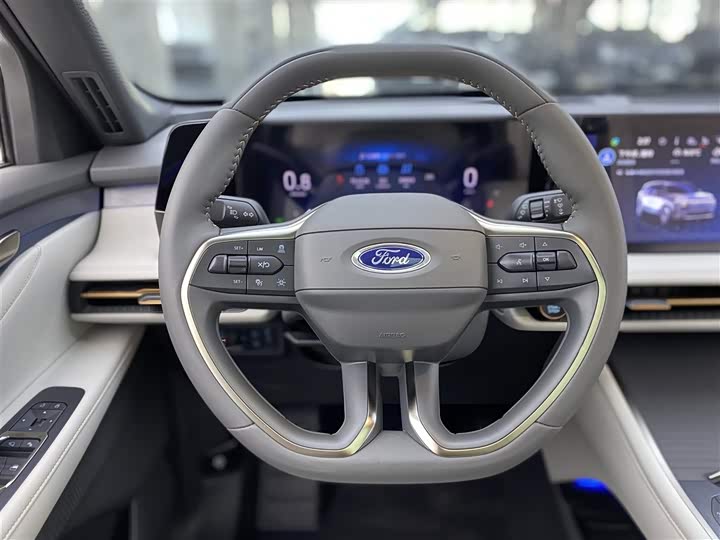 Фото 6 - Ford Edge