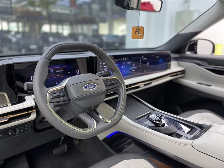 Фото 7 - Ford Edge