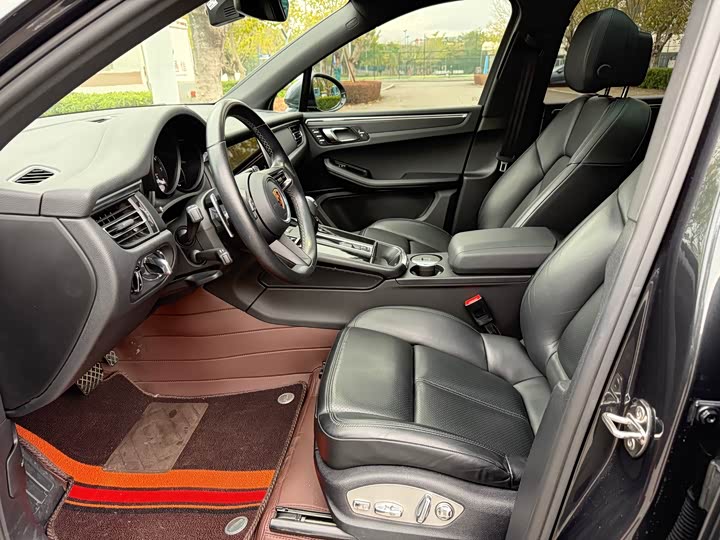 Фото 3 - Porsche Macan