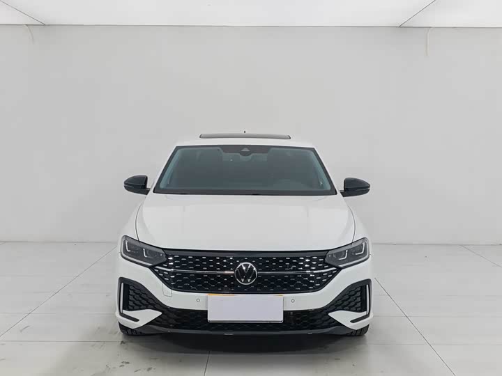 Фото 2 - Volkswagen Lavida