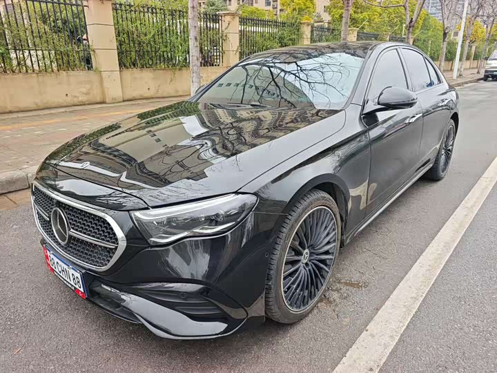 Photo 1 - Mercedes-Benz E-Class