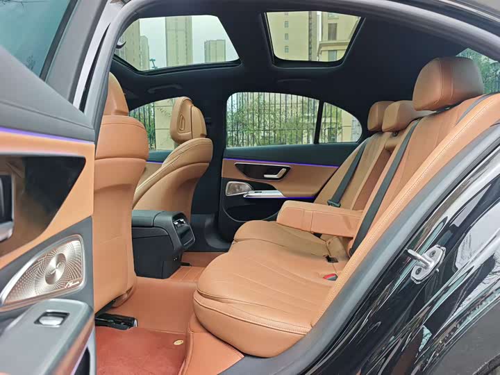 Photo 6 - Mercedes-Benz E-Class