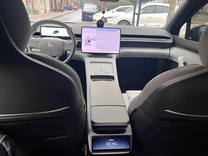 Фото 6 - Nio ES6