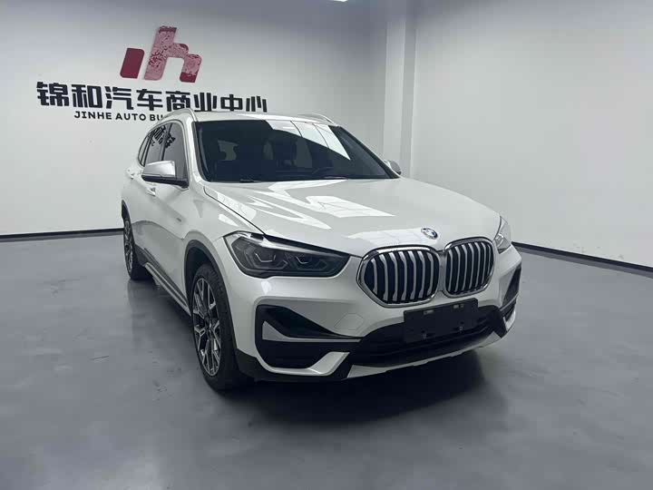 Photo 3 - BMW X1