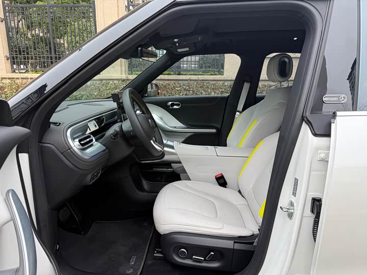 Фото 9 - Smart #1