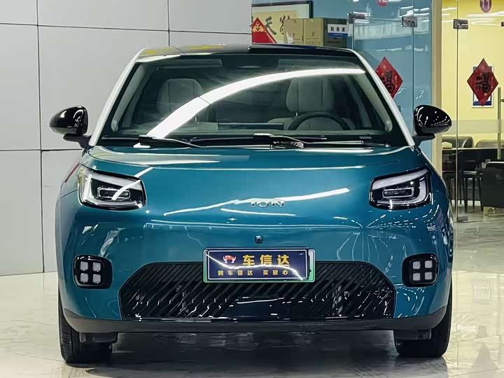 Фото 2 - GAC Aion UT