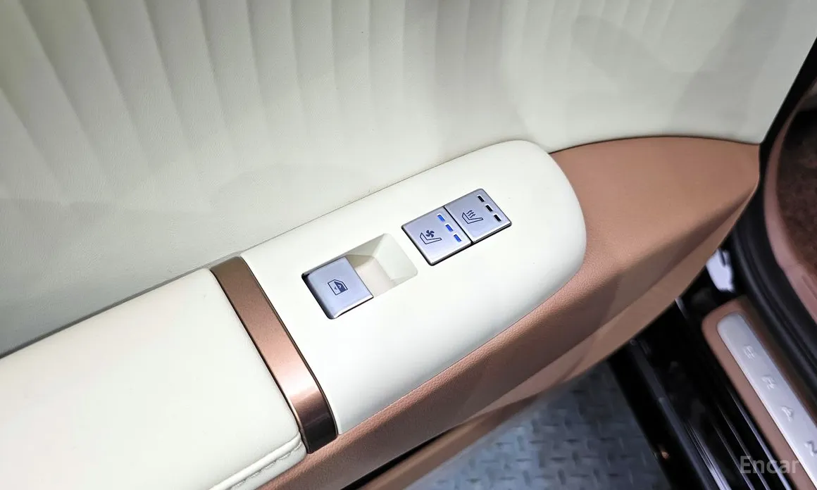 Фото 19 - Hyundai Grandeur