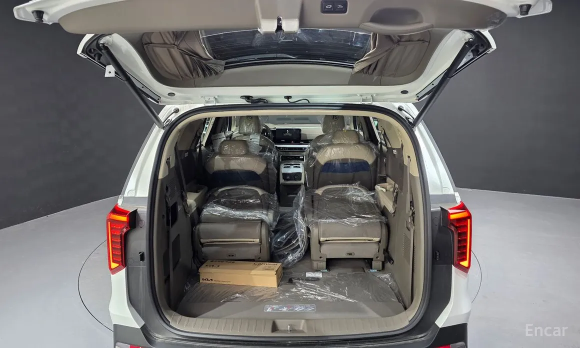 Фото 20 - Kia Carnival