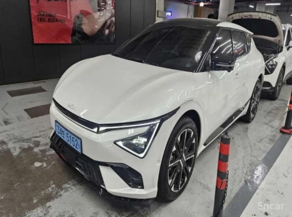 Фото 1 - Kia EV6