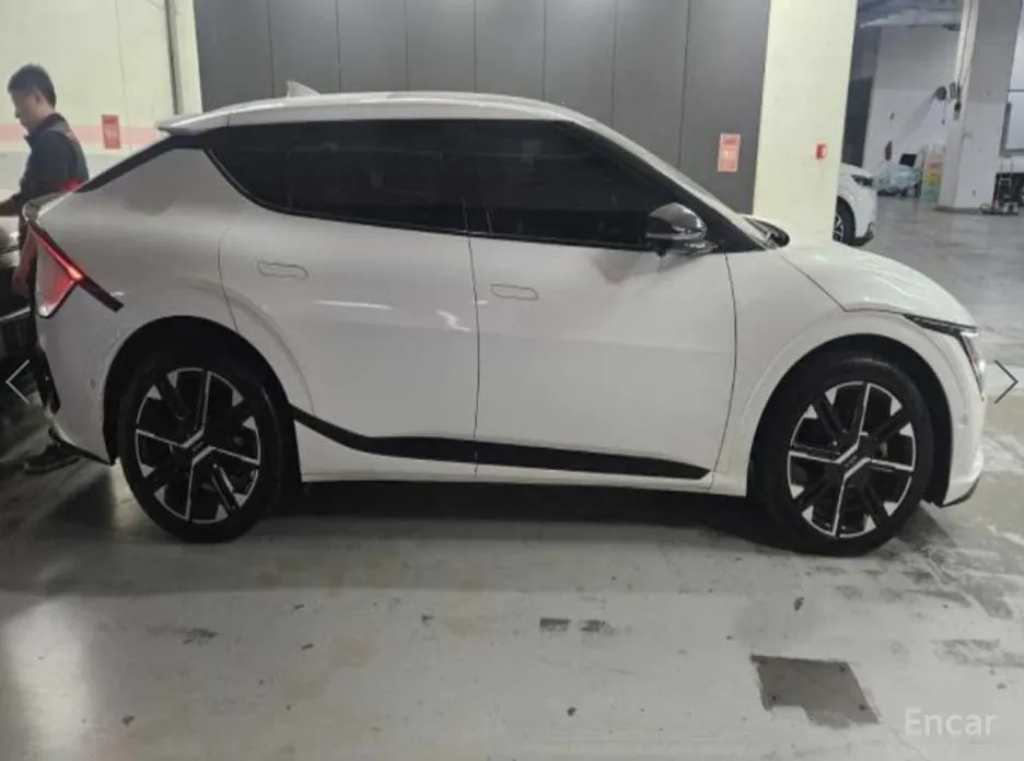 Фото 4 - Kia EV6