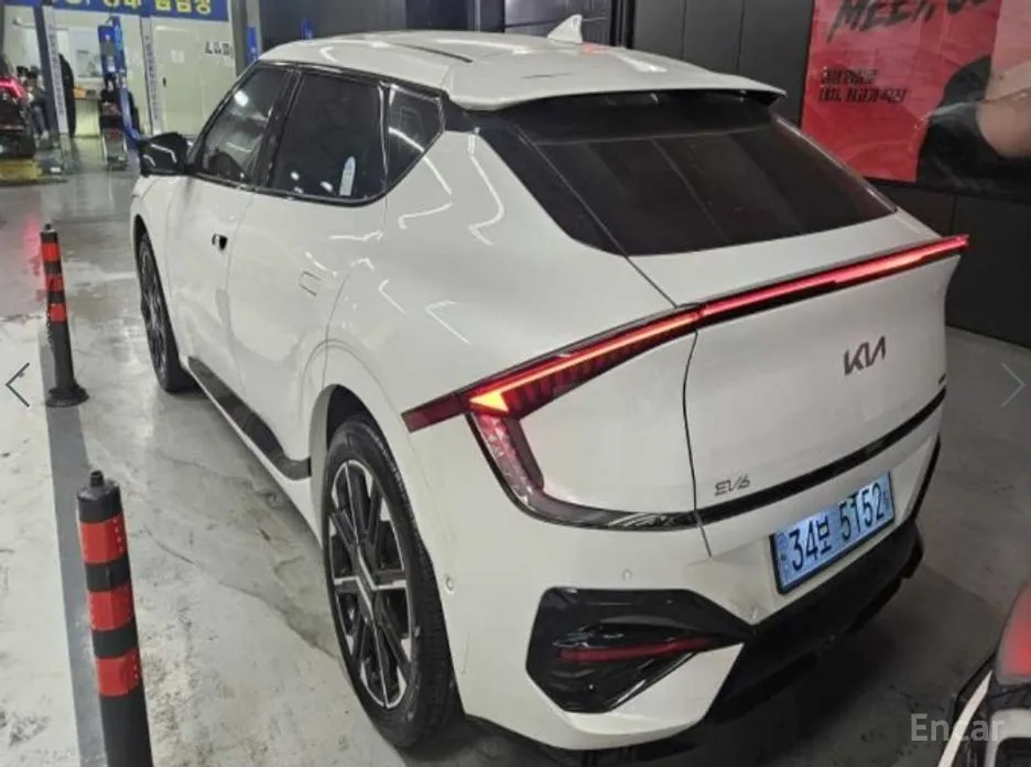 Фото 6 - Kia EV6