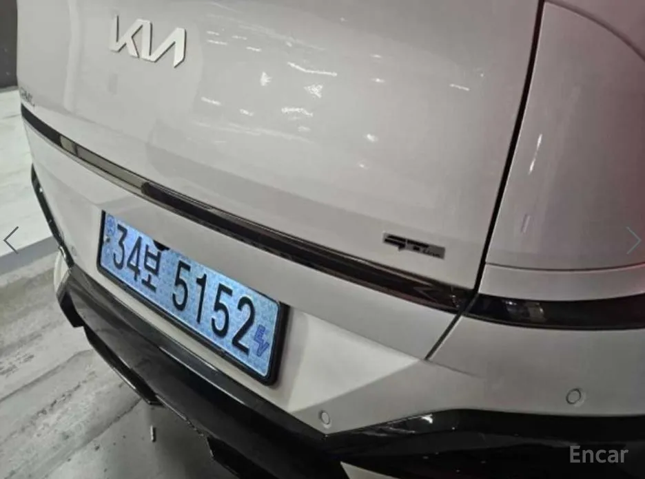 Фото 7 - Kia EV6