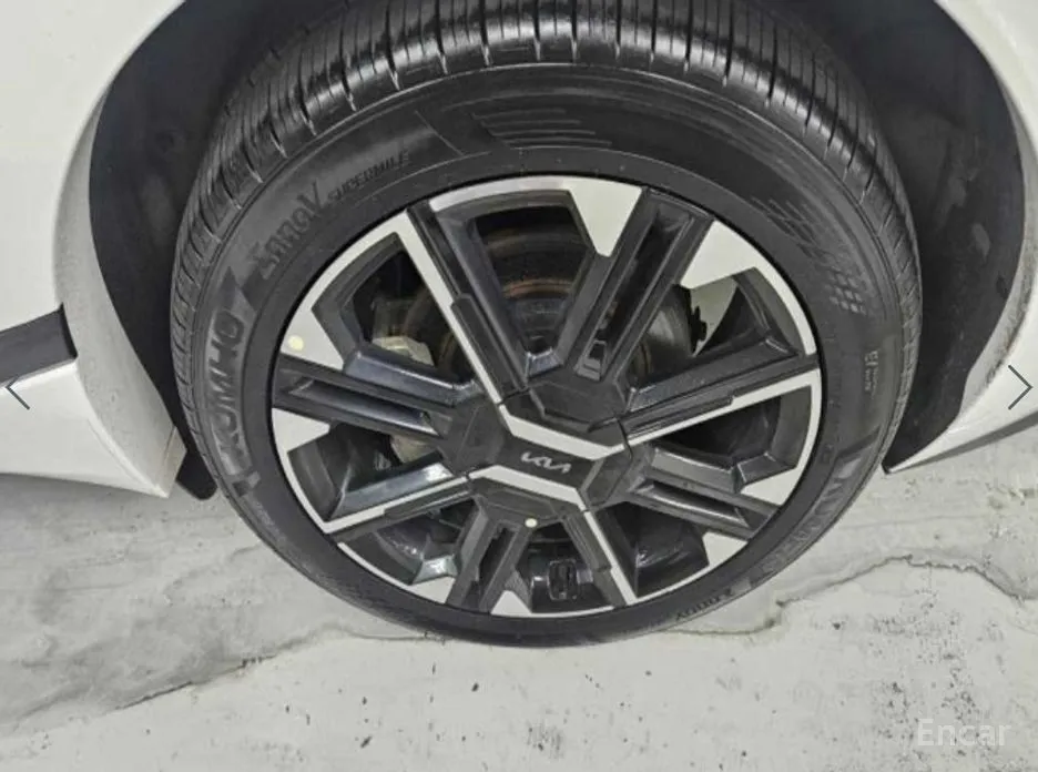 Фото 8 - Kia EV6