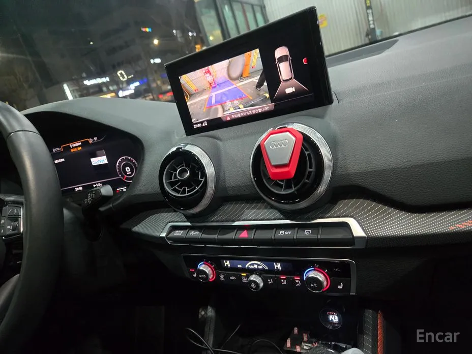 Фото 4 - Audi Q2