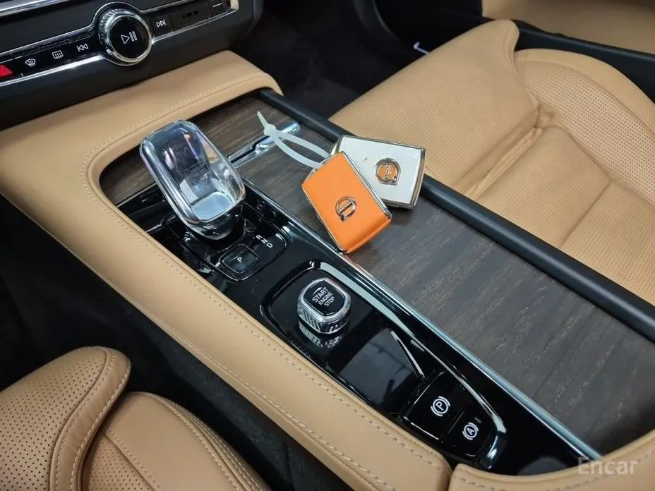 Фото 8 - Volvo S90