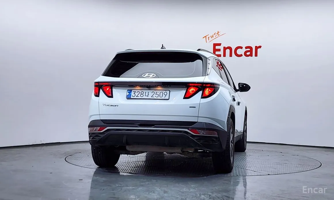 Photo 4 - Hyundai Tucson