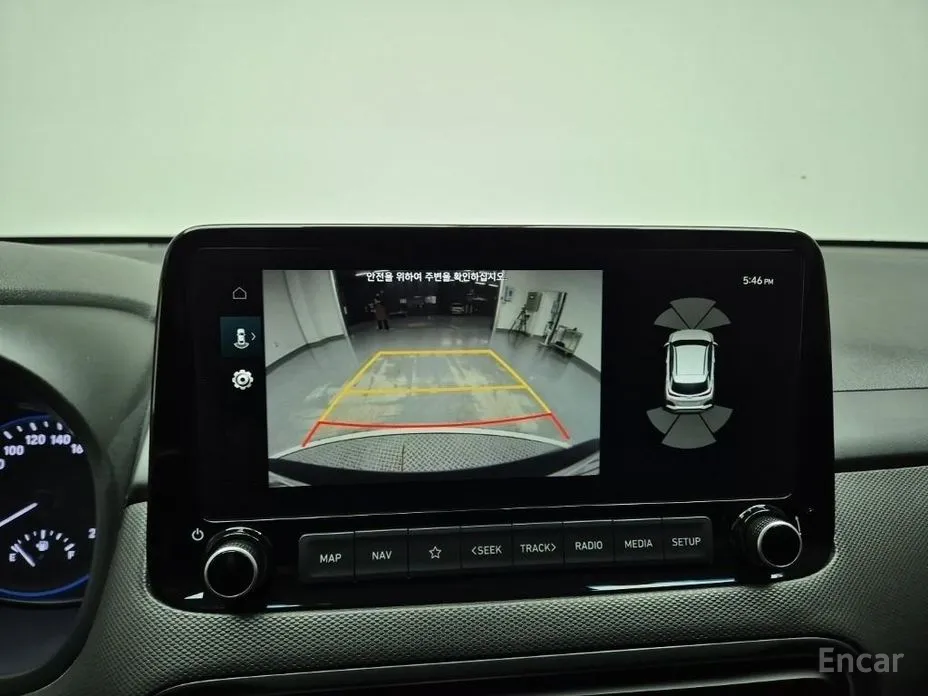 Фото 11 - Hyundai Kona