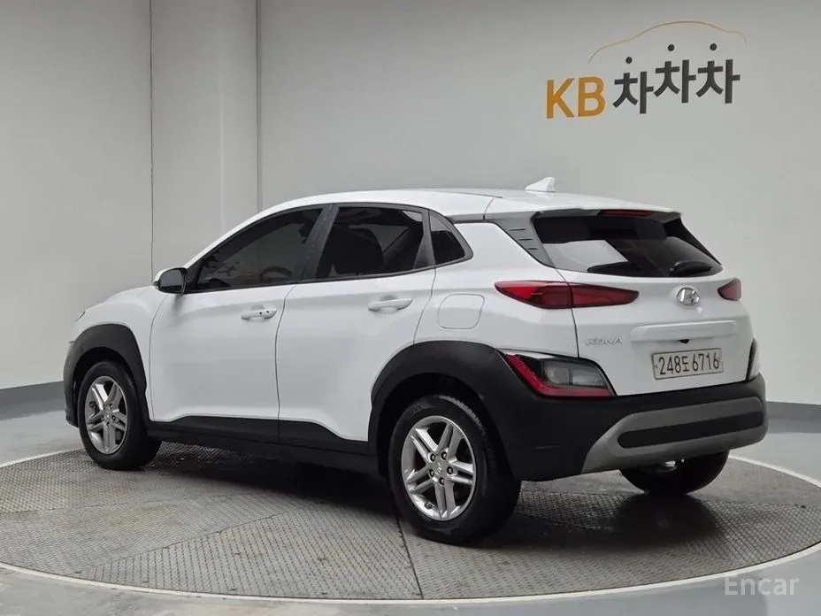 Фото 2 - Hyundai Kona
